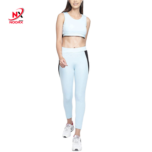 Ensemble de yoga et de fitness pour femmes personnalisable soutien-gorge respirant à imprimé par sublimation, leggings durables et légers - Product Image 1