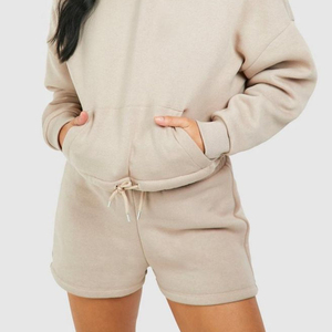 Conjunto de Sudadera con Capucha y Pantalones Cortos de Felpa de Algodón de 300 GSM para Mujer, Personalizado, Talla Grande, Liso, MOQ Bajo, Más Vendido - Product Image 5