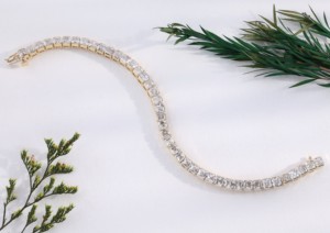 Pulsera de tenis clásica de lujo con diamantes de laboratorio talla Asscher en oro, color E, personalizable, unisex, para bodas, joyería fina. - Product Image 4