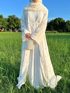 Abaya musulmane traditionnelle en gros 2026 avec hijab, motifs tie-dye, manches longues, abaya islamique modeste, robe musulmane pour femmes - Product Image 3