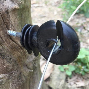 Plastic Electric Fence <b>Ring</b> Insulator with Screw for Wood Post - Product Image 5