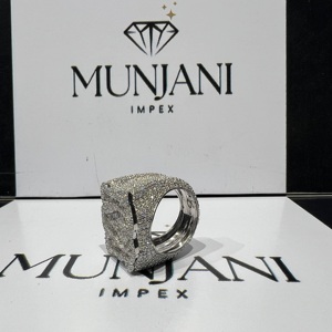 Anillo de compromiso unisex de plata 925 con diamantes VVS1 de corte brillante redondo en canal, anillos finos con diamantes, certificado IGI, lujo para mujer - Product Image 6