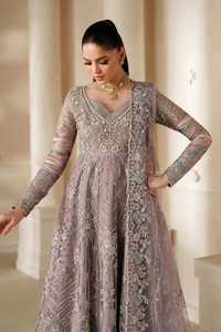 Robe élégante en mousseline de soie brodée de couleur violette, coupe trapèze, manches longues, col en V, longueur au sol, robe pour mère de la mariée - Product Image 4