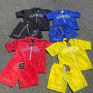 Ensemble survêtement homme tendance fabriqué en usine, design personnalisé, veste coupe-vent en nylon et short, fermeture éclair, pour l'été et le streetwear - Product Image 3