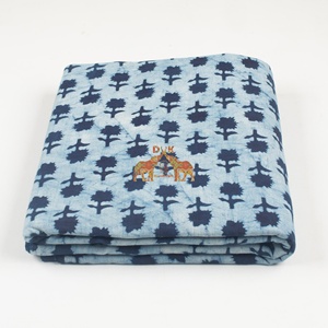 ผ้าฝ้ายพิมพ์ลายดอกไม้สีครามแบบแฮนด์บล็อก คอลเลคชั่นใหม่ ลายพิมพ์พฤกษศาสตร์ สำหรับเสื้อผ้าฤดูร้อนและผ้าตกแต่ง - Product Image 5