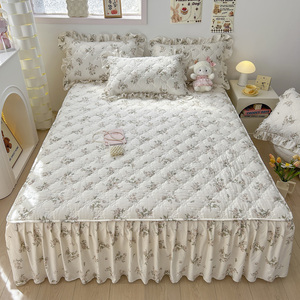 Juego de Ropa de Cama Acolchada Floral Azul Claro Directo de Fábrica, Juego de 4 Piezas con Volantes de Encaje para el Hogar y Apartamentos, Venta al por Mayor - Product Image 2