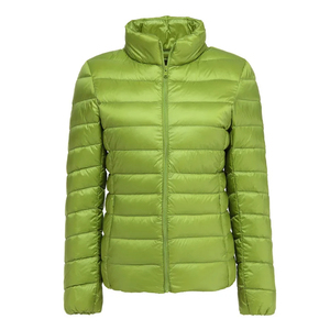 Veste pour femme OEM personnalisée, logo personnalisé, veste chaude chauffante pour l'extérieur, manteau matelassé en duvet tendance pour femme - Product Image 6