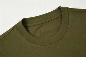 Camiseta de Hombre Verde Oliva, Cuello Redondo, Manga Corta, Corte Ajustado, Casual, Lisa, Teñida, de Punto, 100% Algodón - Product Image 4