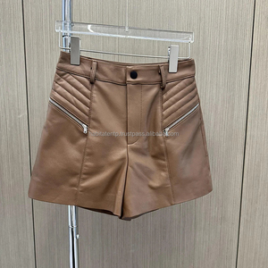 Shorts de Mujer de Piel de Cordero Suave, Cintura Alta, Color Marrón Sólido, Cierre Frontal con Cremallera, Tienda Online, Muestra - Product Image 1