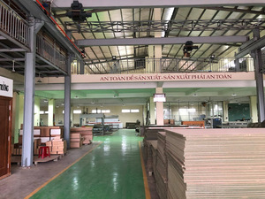 Porte intérieure en MDF avec âme en bois massif alvéolé, finition PVC haut de gamme, pour décoration, fournie par l'usine ODM - Product Image 6