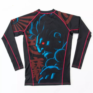 เสื้อคอมเพรสชั่นแขนยาวสีดำสำหรับผู้ชาย พร้อมลายพิมพ์กล้ามเนื้อสีเทา คอกลม ระบายเหงื่อได้ดี ทรงพอดีตัว เหมาะสำหรับออกกำลังกาย - Product Image 2