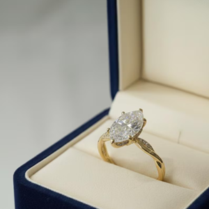Anillo de diamante cultivado en laboratorio de 3.45 quilates con corte marquesa, anillo de boda chapado en oro de 14 quilates para ella - Product Image 1