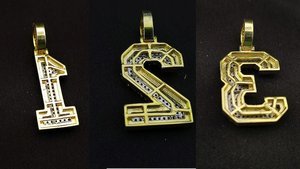 จี้เพชรโมอิสซาไนต์ทรงฮิปฮอปสุดหรู เงินแท้ 925 ประดับเพชร VVS รูปเลขนำโชค พร้อมจี้อักษรย่อแบบกำหนดเองได้ สำหรับทั้งชายและหญิง - Product Image 6