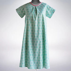 Bata de Paciente a Precio Accesible, Cómoda de Usar, Último Diseño, Bata de Paciente Floral, Bata de Paciente Transpirable al por Mayor - Product Image 3