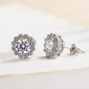 Boucles d'oreilles clous flocon de neige en moissanite 925 en argent sterling plaqué or blanc, 1,0 carat, couleur D, clarté VVS, tendance pour femme - Product Image 2
