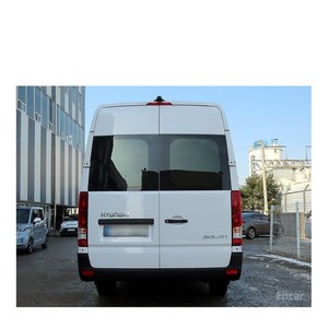 Hyundai Solati 2023 de 15 Plazas con Caja de Cambios Automática, Combustible Diésel, Volante a la Izquierda, Cámara Trasera, 7,259 km - Product Image 4