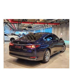 Lexus ES Executive 2024 con Volante a la Izquierda, Asientos de Cuero, Cámara Trasera, Solo 15,950 km, 12 Meses de Garantía - Product Image 4