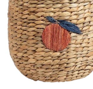 Panier en jacinthe d'eau brodé, fait main, décoratif, avec motif de fruits, pour la chambre d'enfant, le salon, la maison - Product Image 3