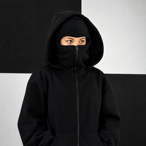 Veste streetwear personnalisée pour femme avec capuche double cagoule intégrée, fermeture éclair intégrale, en polyester et coton, avec cache-visage intégré et poignets côtelés - Product Image 5