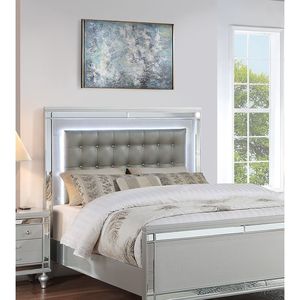 Bellissimo Letto King Size in Ecopelle Trapuntata Argento con Luci LED, 1 Pannello per Camera da Letto, Letti Imbottiti - Product Image 5