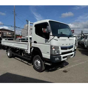 Camión de Reparto Usado Mitsubishi Canter 2020 con Carrocería de Caja, Listo para Exportación, con Excelente Rendimiento Comercial - Product Image 1