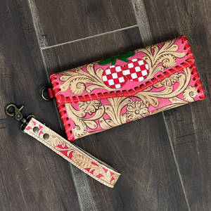 Cartera de mujer de cuero genuino con bloqueo RFID, diseño de motivo a cuadros cereza, hecha a mano, a la moda y de gran venta, con correa de muñeca. - Product Image 2