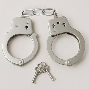 Wholesale handcuffs keychain mini handcuffs couple keychain exquisite personalized metal keychain - Product Image 1