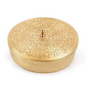 Boîte à épices vintage en laiton de haute qualité avec gravure et finition polie, boîte à épices en laiton pur pour la cuisine - Product Image 6