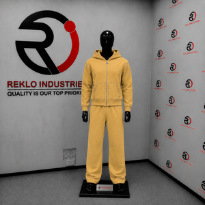 Conjunto de chándal con tachuelas doradas para hombre, sudadera con capucha y pantalones con cremallera completa, ropa casual de calle, traje de jogging, ropa deportiva personalizada al por mayor, estilo algodón - Product Image 3