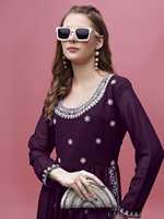 Collections de Kurtis en Georgette indiens pour tenues décontractées et Kurtis brodés de créateurs pour les fêtes, Kurtis élégants