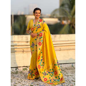 Sari en soie Paithani jaune tissé Zari avec grande bordure, vêtements indiens et pakistanais par Elite Weaves 650g - Product Image 6