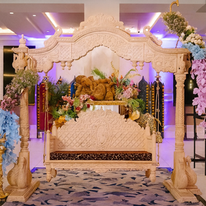 Lujoso Escenario Temático Árabe para Bodas, Decoración Tradicional del Sur de la India, Columpio para Bodas Oonjal, Columpio para Asientos de Pareja, Reino Unido - Product Image 5