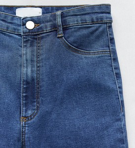 Jean en denim personnalisé pour femme, taille mi-haute, coupe droite, respirant, légèrement déchiré, patchwork, troué, style japonais, collection Printemps - Product Image 6