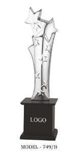 Trophée étoile modèle 749 en alliage de zinc plaqué or, argent, bronze, base gravée, récompense pour les jeux sportifs avec base en bois noir - Product Image 5
