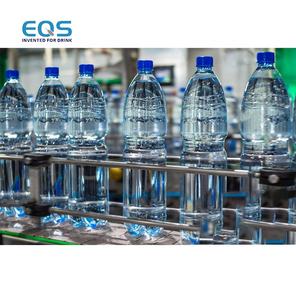 Cgf 4000bph Water Bottelen <span class=keywords><strong>Plant</strong></span> Roterende Zwaartekracht Vullen En Afdichten Verpakking Monoblock Machine - Product Image 2