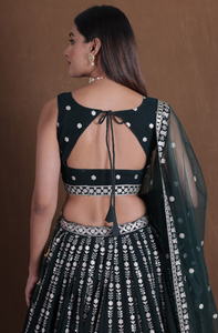Conjunto de Lehenga de Georgette Adornado con Dupatta de Tela de Red, Vestido Bordado sin Mangas para Bodas y Fiestas para Mujer - Product Image 2