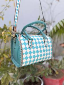 Bolso Tote de Cuero Tallado a Mano, Estilo Bohemio Gitano, Nuevo, con Patrón a Cuadros, Estilo Occidental, Color Turquesa, Multiusos - Product Image 2