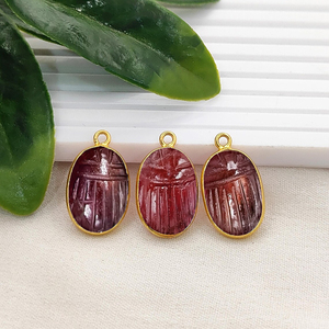 Colgante tallado de ópalo dendrítico con forma de escarabajo, hecho a mano, chapado en oro, colgante tallado de ópalo dendrítico con forma de mariquita, proveedores de joyería. - Product Image 2