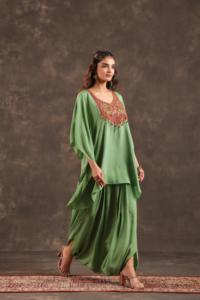 ชุดคุर्ติประดับประดา + กางเกงดอที สีเขียวอ่อน - Product Image 2