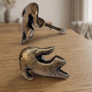 Ba Bronze Novelty Shape Cabinet Handle <b>Rustic</b> Design Durable Furniture Knob for Home Bar - Product Image 3