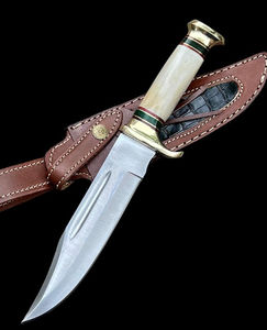 Couteau de chasse Bowie artisanal en acier inoxydable, personnalisé OEM/ODM, lames PRESTIGE, bord dentelé, manche en os véritable, vente en gros - Product Image 1