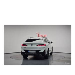 BMW X4 XDrive20i M Sport 2023 con Caja de Cambios Automática, Volante a la Izquierda y Cámara Trasera, Solo 29,764 Km! - Product Image 3