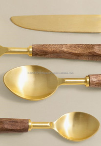 4 PCS Couteau Fourchette Cuillère Or Couverts Manche en Bois Acier Inoxydable Couverts Pour Hôtel & Restaurant - Product Image 2