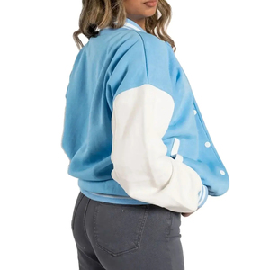 Veste universitaire personnalisée pour femme, coupe courte, manches en cuir et laine, patchs en chenille, broderies, veste bomber style Letterman - Product Image 4
