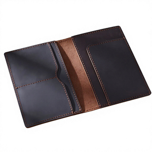 Cartera Minimalista de Cuero Genuino para Pasaporte, Diseño Delgado de 4 Pulgadas para Tarjetas de Crédito, Sin Cierre, Costuras Marrones - Product Image 1