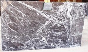 Dalle de granit noir Thunder à motif tourbillonnant naturel pour comptoir, marche d'escalier, revêtement mural, panneau extérieur et intérieur - Product Image 4