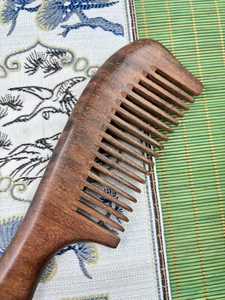 Peine de madera de sándalo negro natural de gran venta para mujer, peine de masaje de ébano con etiqueta privada - Product Image 6