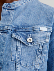 Wholesale <b>Denim</b> Jacket Spring Autumn New Fashion <b>Coat</b> Solid Color Jean Long Sleeved Pocket Short Tweed Women <b>Denim</b> Jacket - Product Image 4