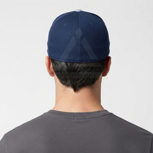 Gorra de Béisbol Personalizada con Diseño Estructurado Moderno, Visera Curva, Construcción Transpirable y Acabado Deportivo Duradero - Product Image 5