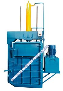 Presse à balles hydraulique à une boîte pour carton, semi-automatique, 380V, modèle industriel bleu - Product Image 2